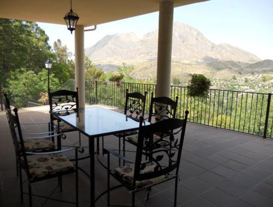 Hostal Rural De Cuadros Bedmar y Garciez ภายนอก รูปภาพ