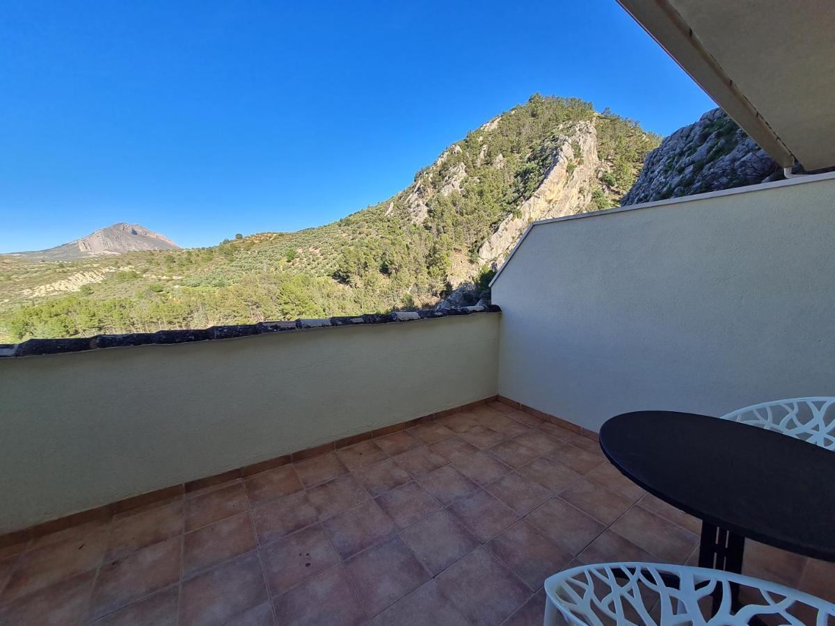 Hostal Rural De Cuadros Bedmar y Garciez ภายนอก รูปภาพ