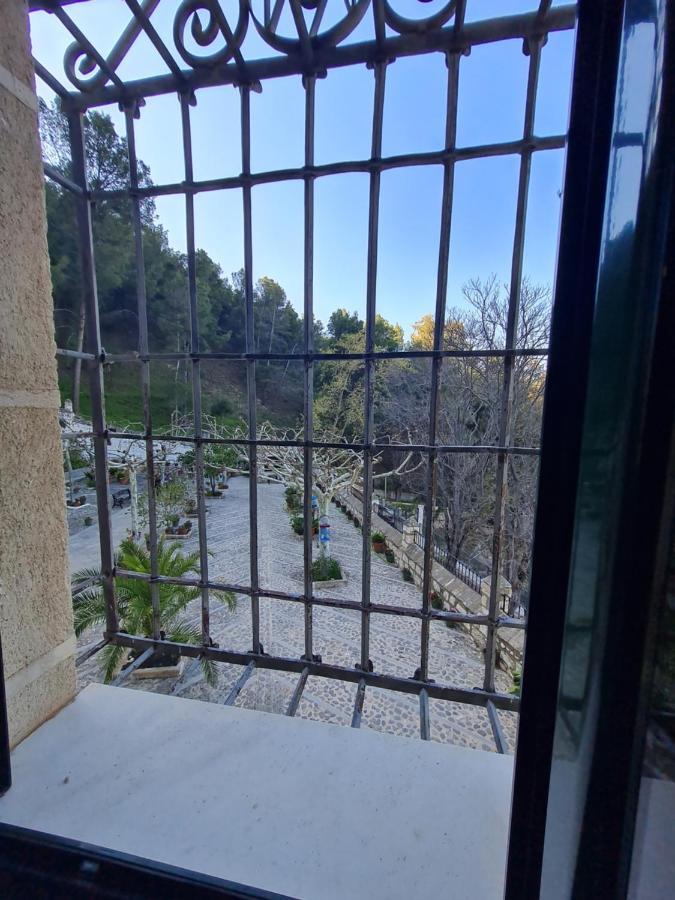 Hostal Rural De Cuadros Bedmar y Garciez ภายนอก รูปภาพ