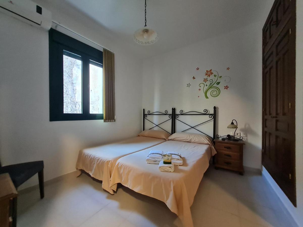 Hostal Rural De Cuadros Bedmar y Garciez ภายนอก รูปภาพ